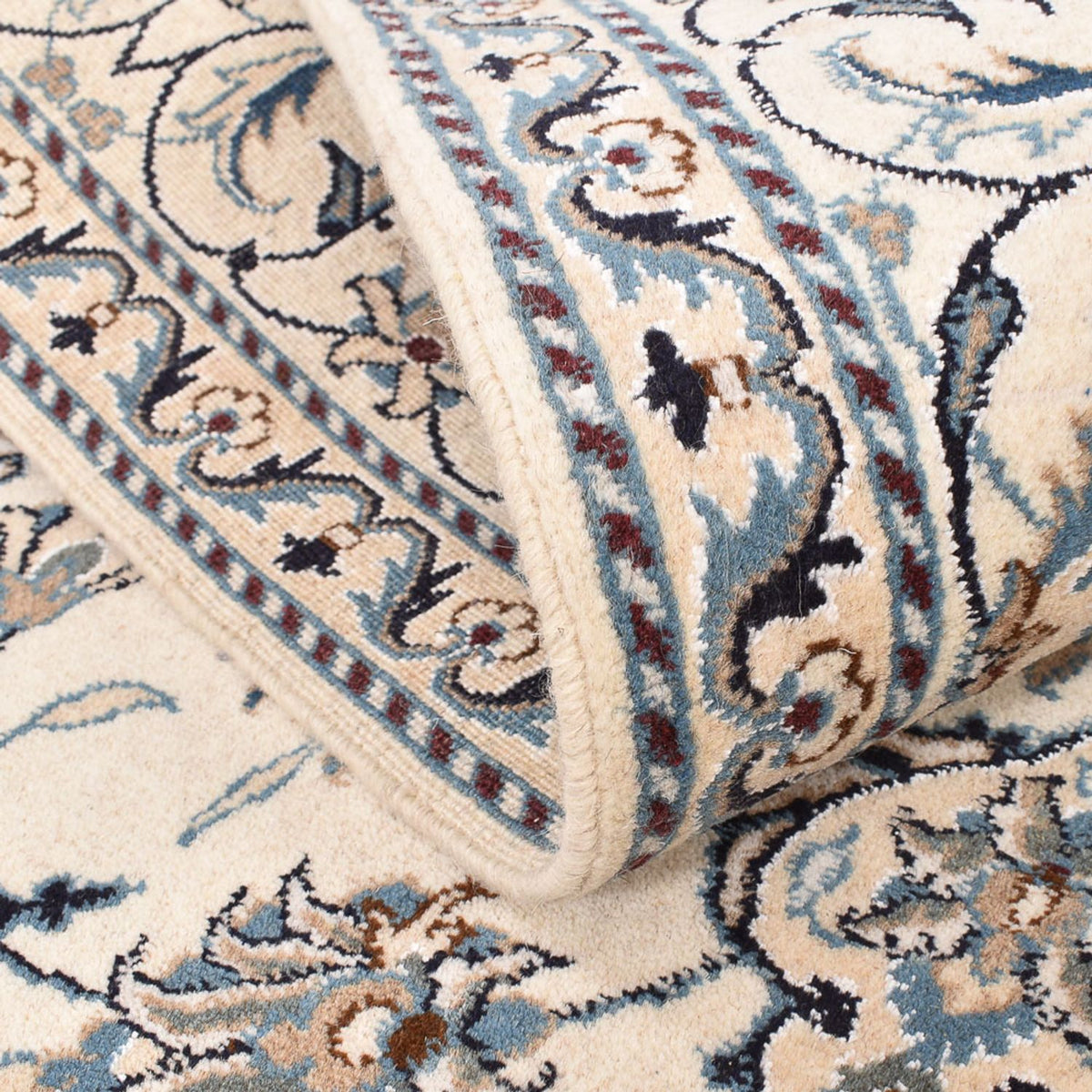 Persisk matta - Nain - 209 x 146 cm - ljusbeige