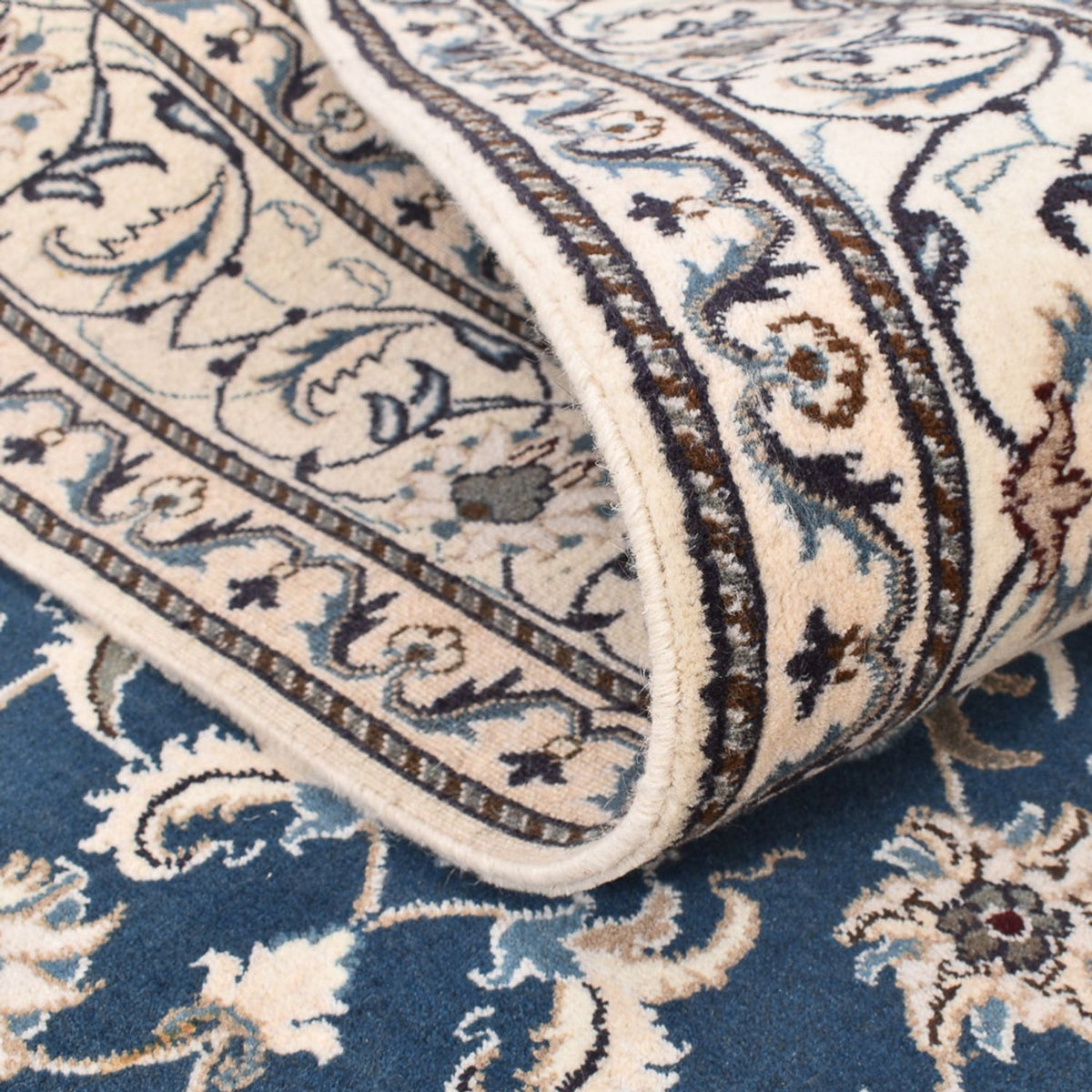 Persisk matta - Nain - 233 x 168 cm - ljusblå