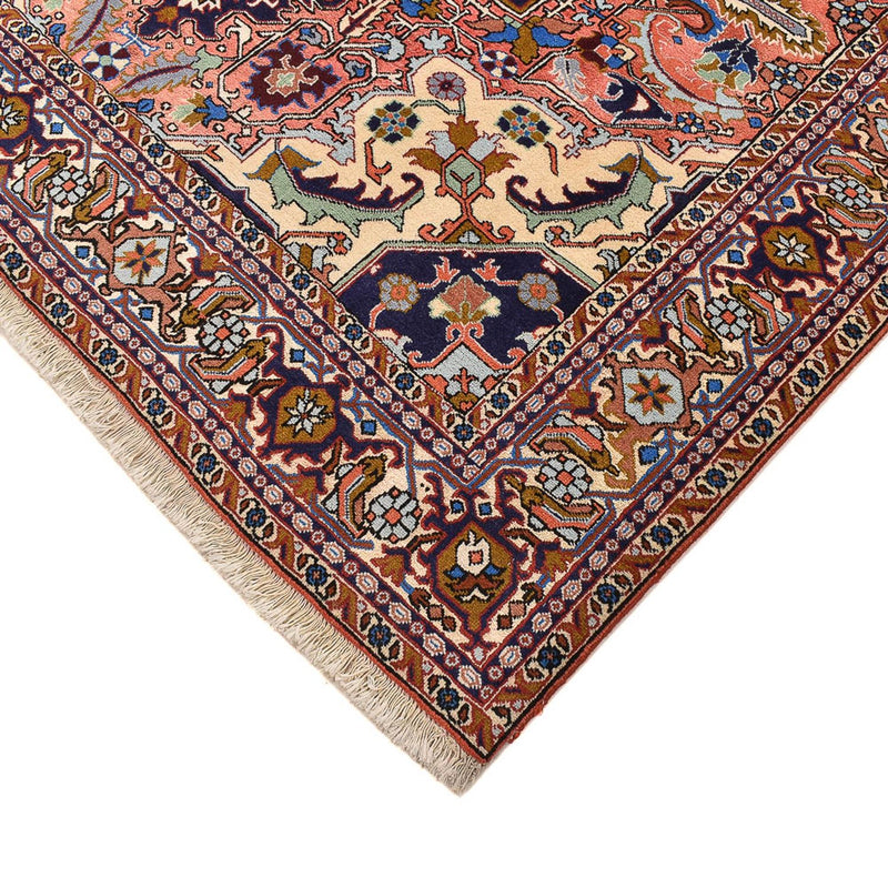 Persisk matta - Nomadic kvadrat  - 200 x 194 cm - ljusröd