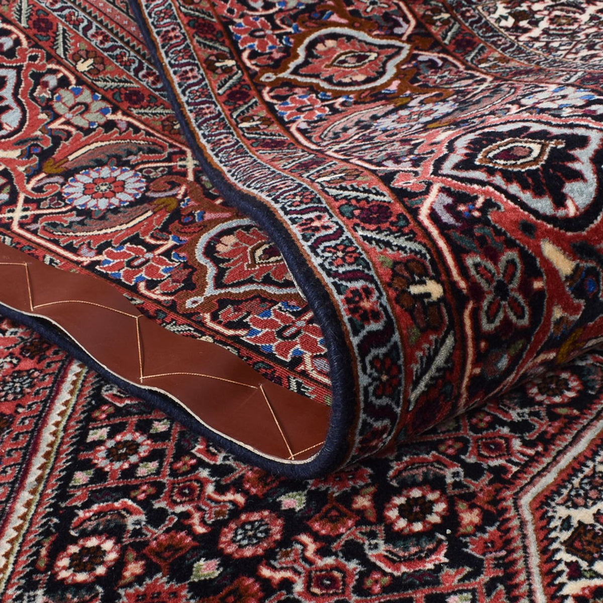 Persisk matta - Bijar - 315 x 248 cm - mörkröd