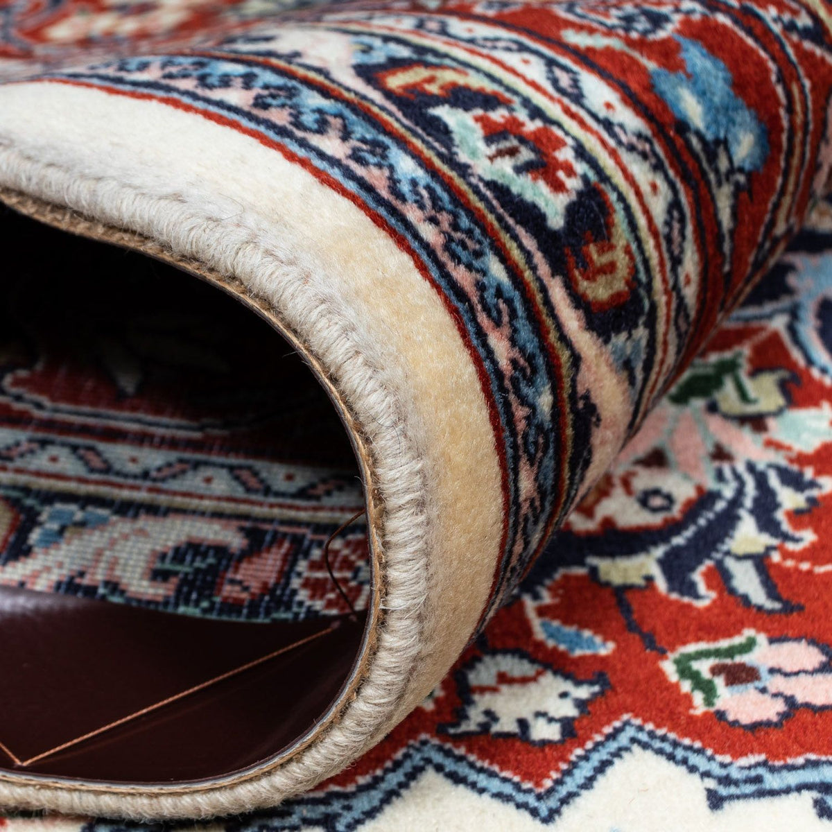 Persisk matta - Royal - 305 x 208 cm - beige