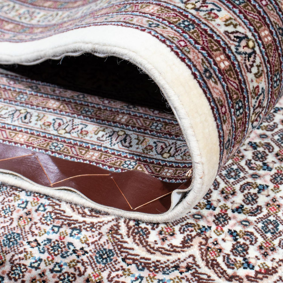 Persisk matta - Tabriz kvadrat  - 258 x 252 cm - grått