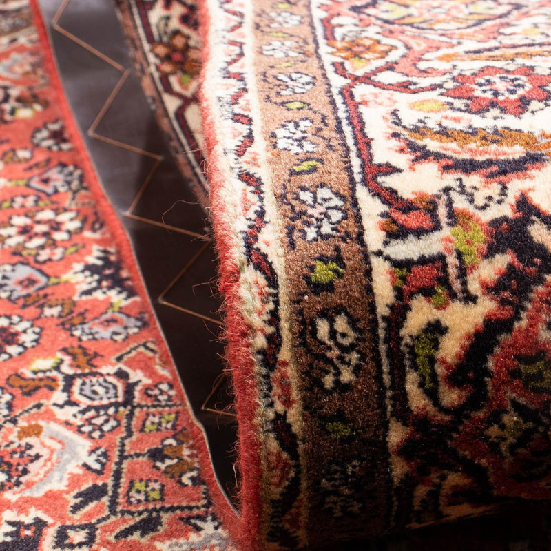 Persisk matta - Bijar - 244 x 172 cm - mörkröd