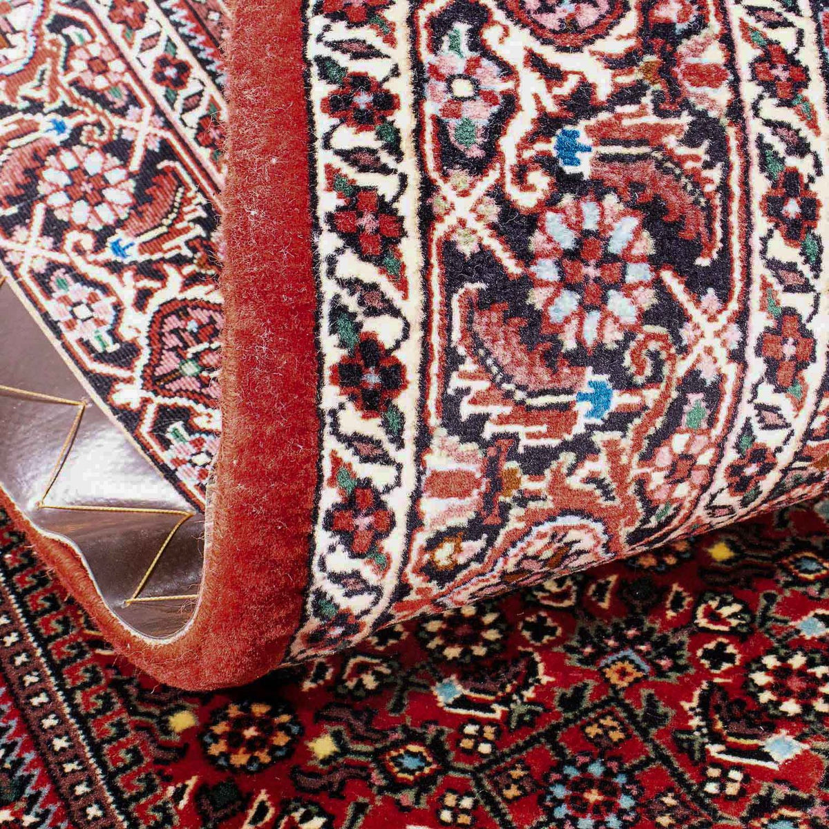 Persisk matta - Bijar - 185 x 112 cm - röd