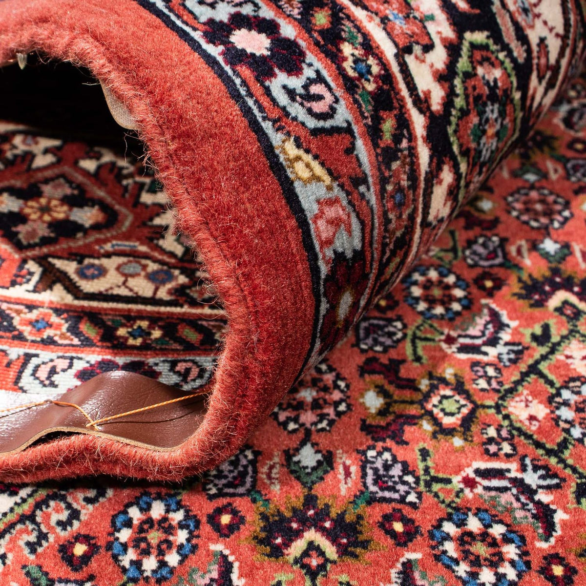 Persisk matta - Bijar - 263 x 168 cm - röd