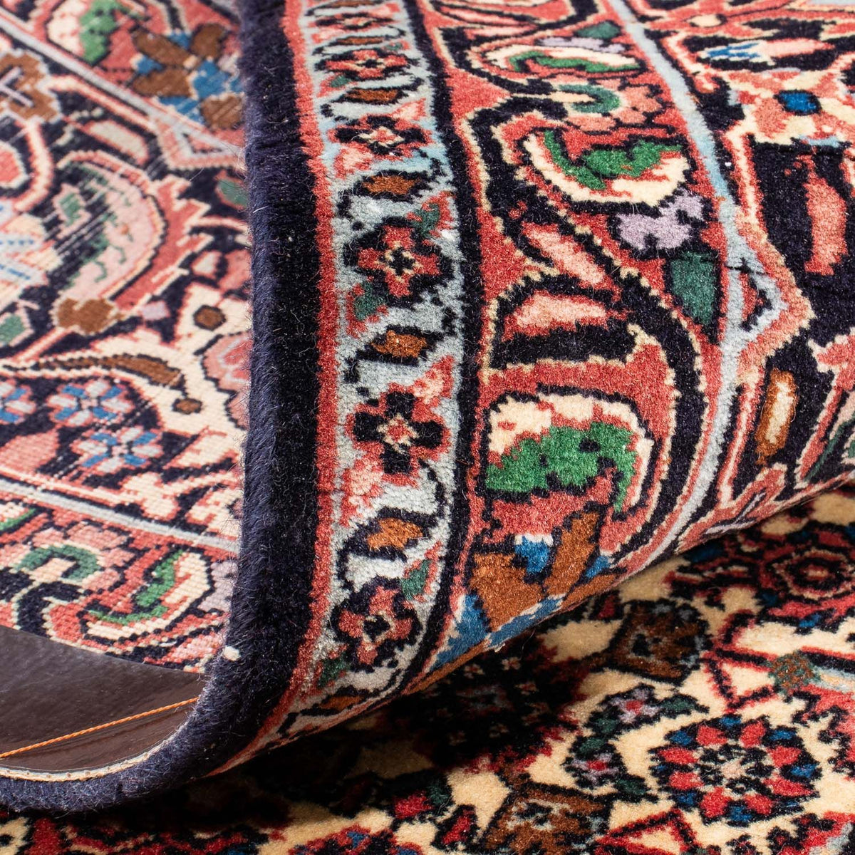 Persisk matta - Bijar - 348 x 252 cm - mörkröd