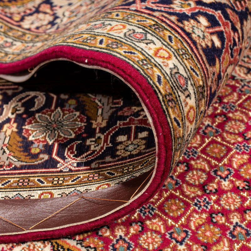 Persisk matta - Tabriz kvadrat  - 204 x 201 cm - mörkröd