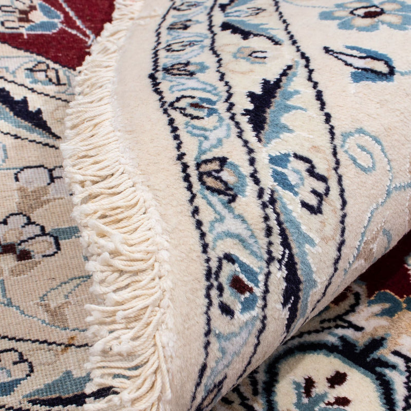 Persisk matta - Nain runt  - 252 x 252 cm - mörkröd