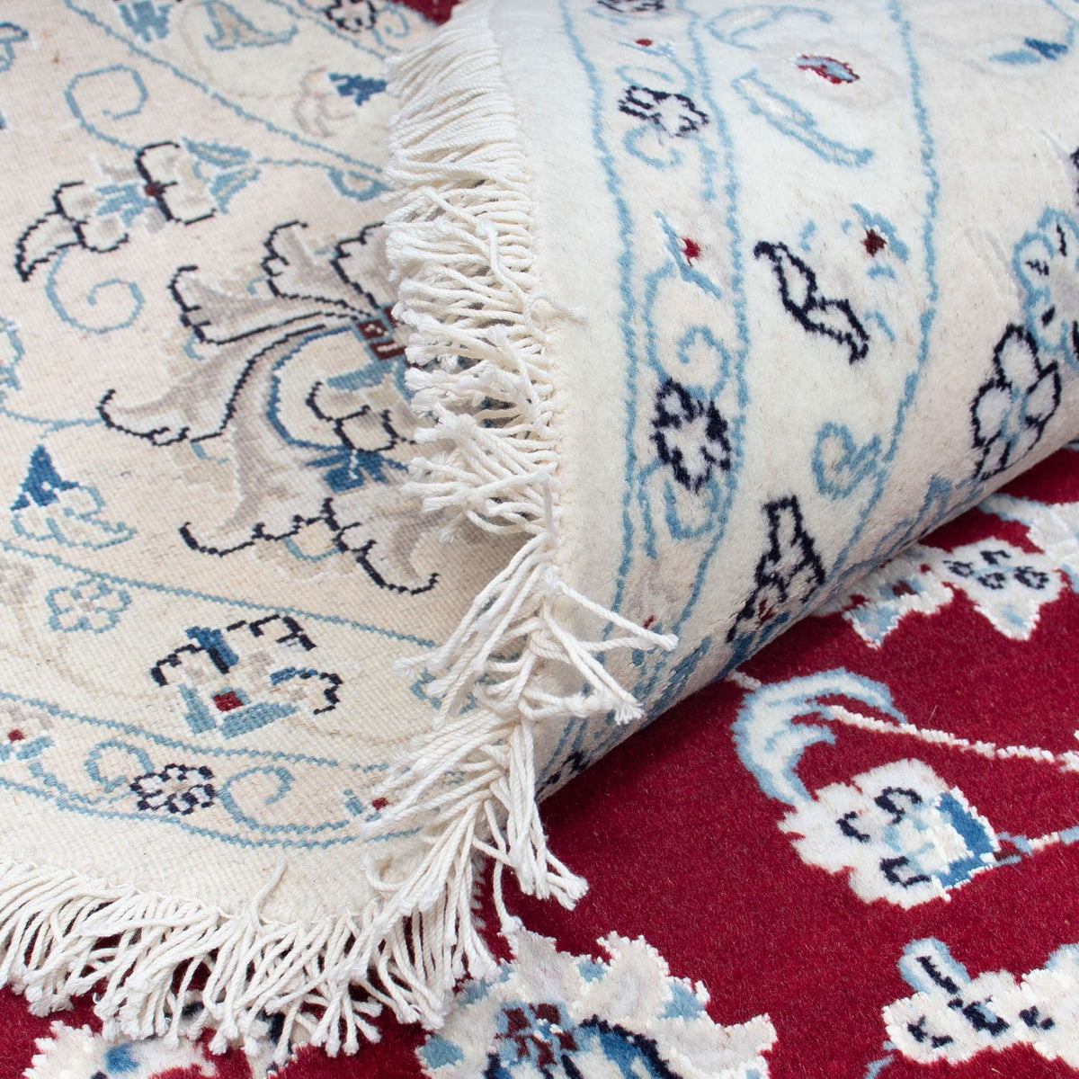 Persisk matta - Nain runt  - 300 x 300 cm - mörkröd