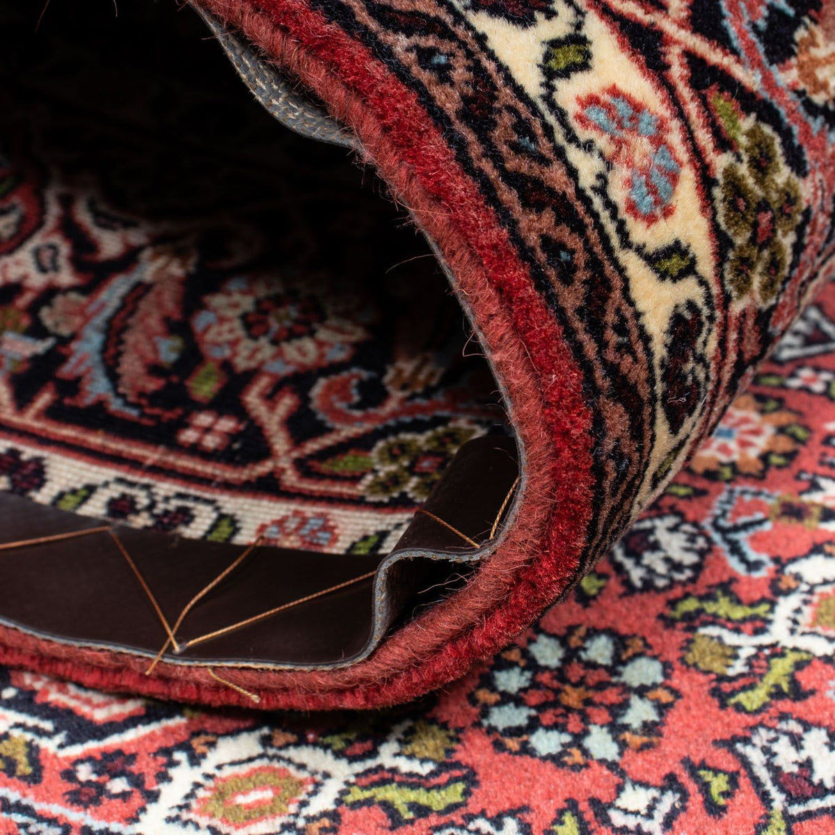 Persisk matta - Bijar - 230 x 139 cm - ljusröd