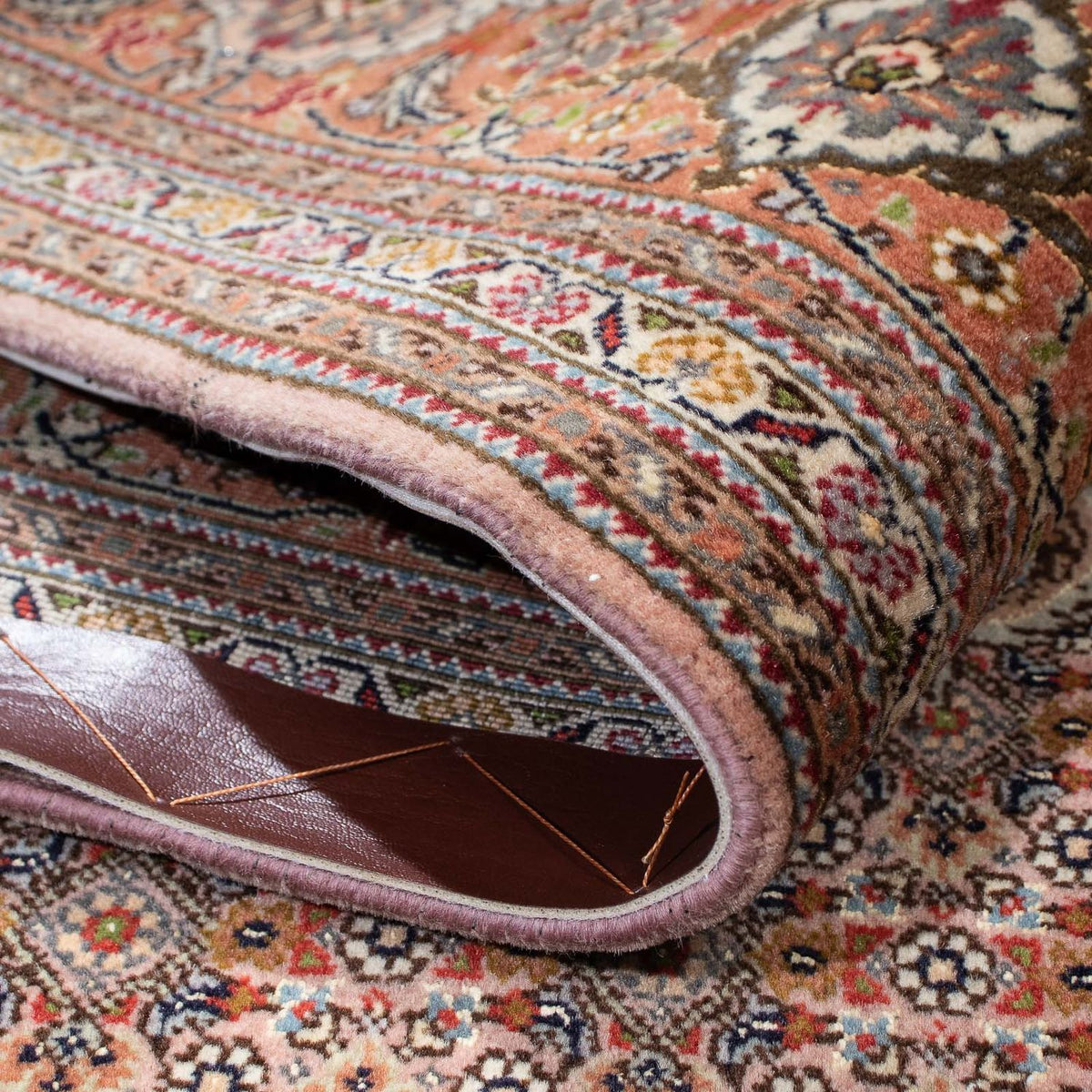 Persisk matta - Tabriz - 204 x 151 cm - ljusbrun