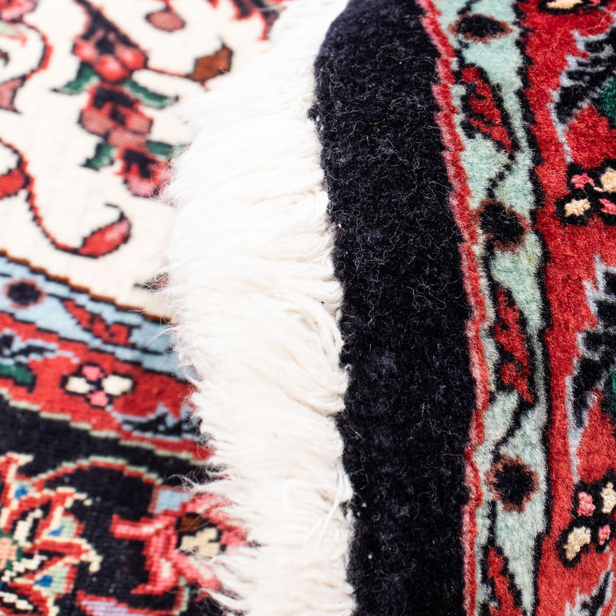 Persisk matta - Bijar runt  - 150 x 150 cm - mörkröd