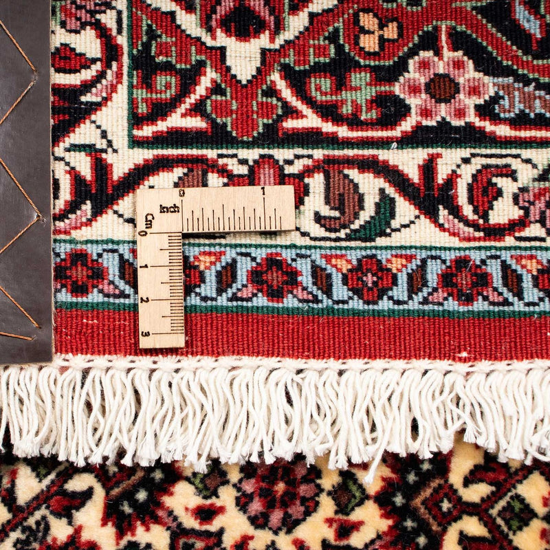 Persisk matta - Bijar - 238 x 196 cm - mörkröd