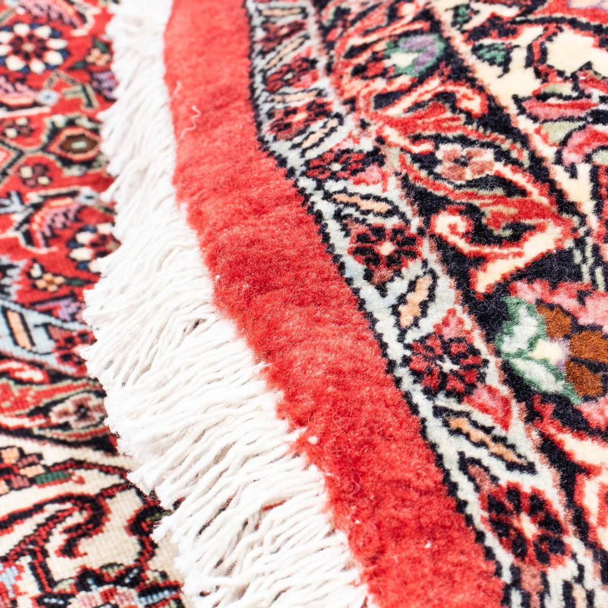 Persisk matta - Bijar runt  - 205 x 205 cm - mörkröd