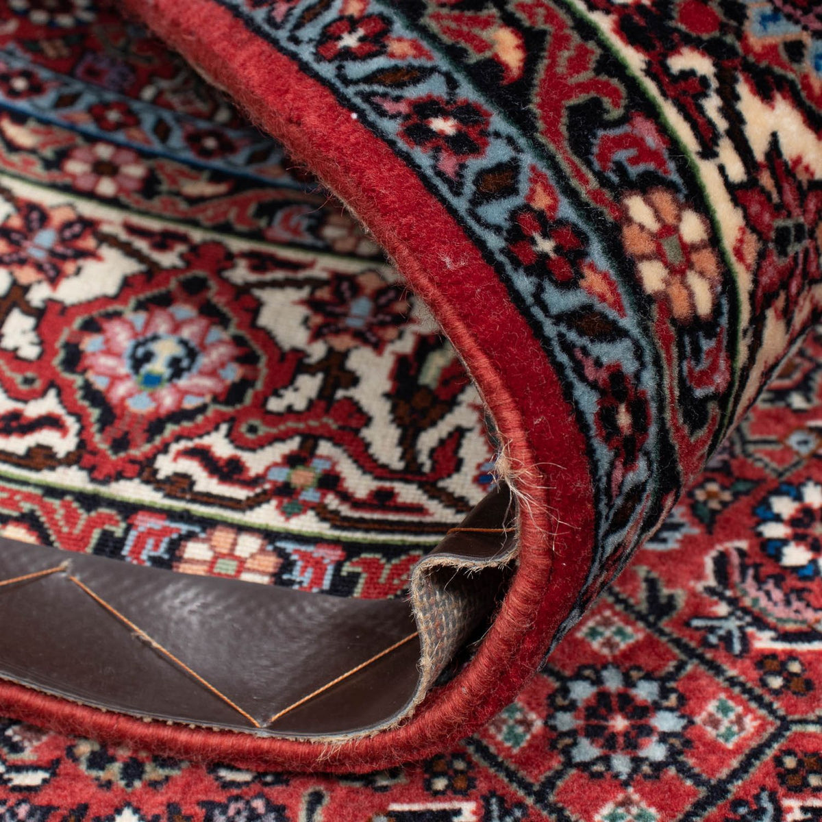 Persisk matta - Bijar - 221 x 143 cm - röd