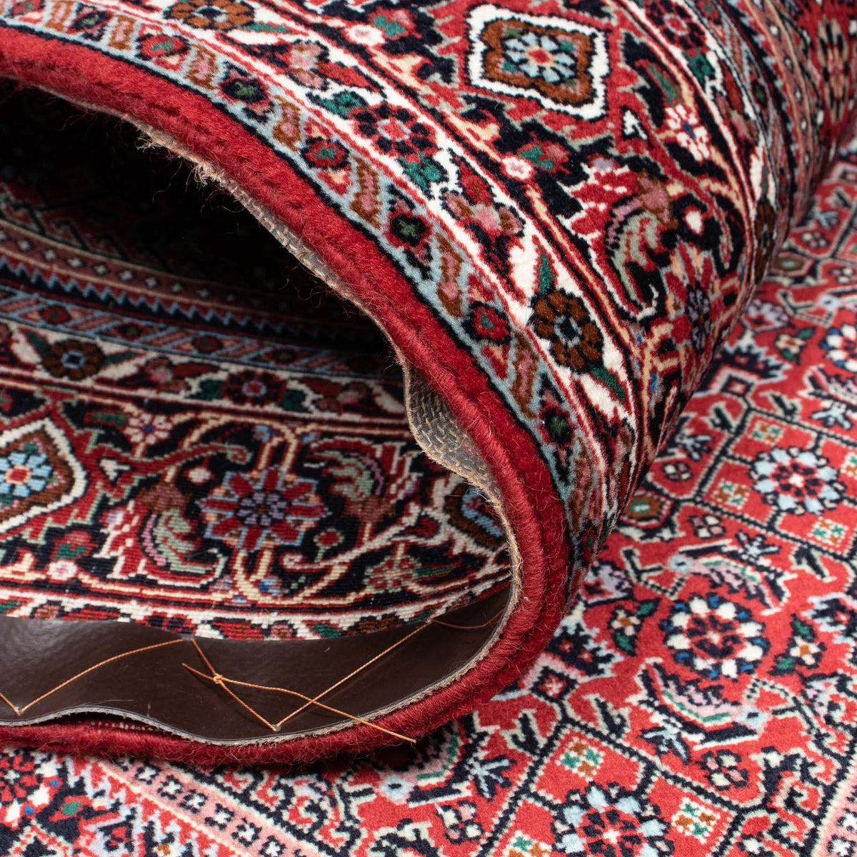 Persisk matta - Bijar - 210 x 131 cm - ljusröd