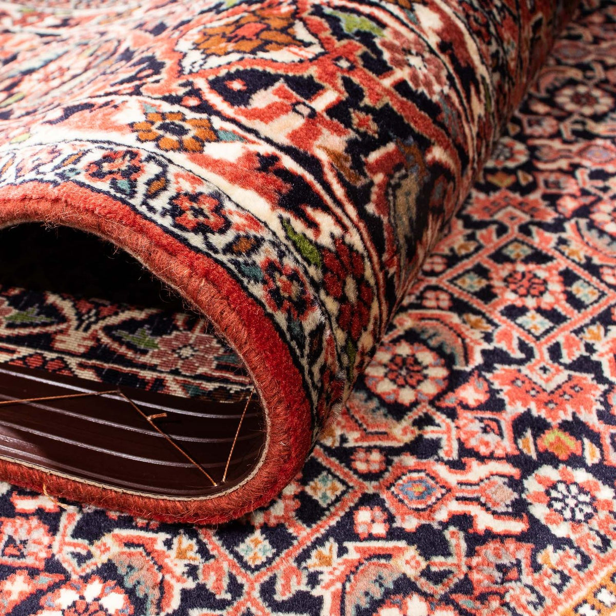 Persisk matta - Bijar - 245 x 174 cm - ljusröd