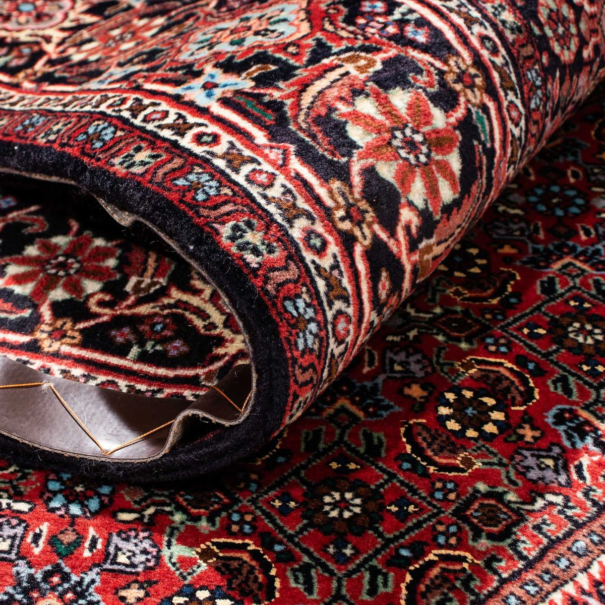 Persisk matta - Bijar - 234 x 168 cm - ljusröd