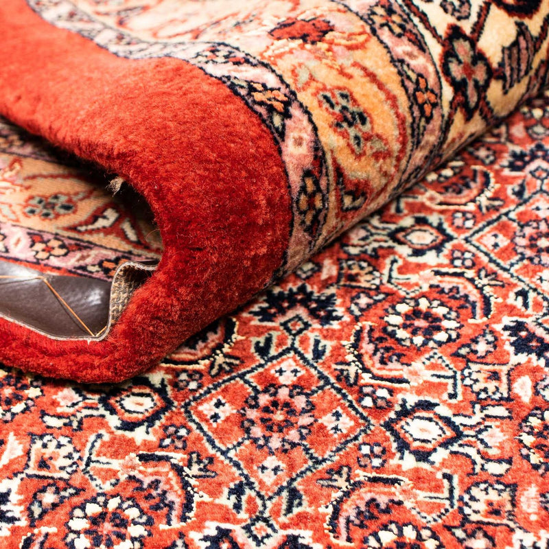 Persisk matta - Bijar - 384 x 300 cm - mörkröd