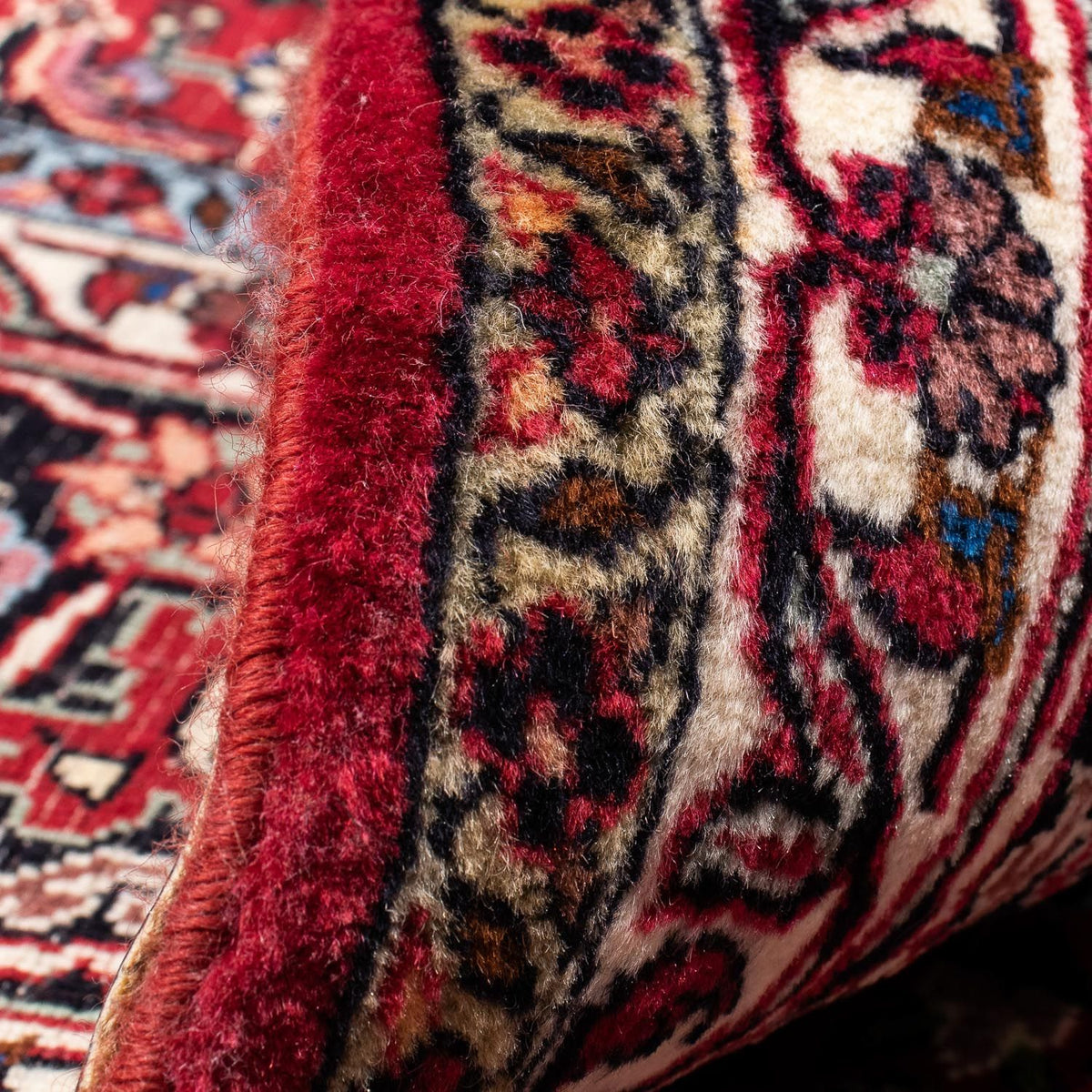 Persisk matta - Bijar - 245 x 174 cm - röd