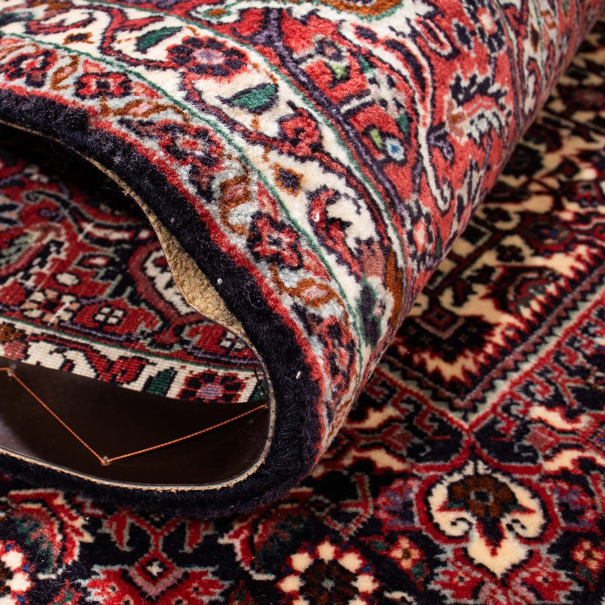 Persisk matta - Bijar - 242 x 168 cm - ljusröd