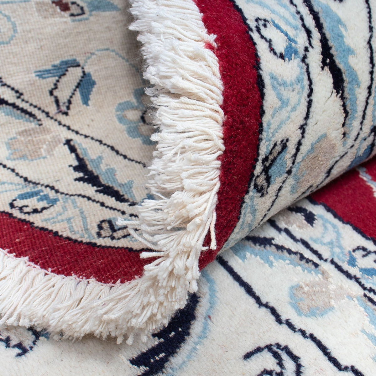 Persisk matta - Nain runt  - 250 x 250 cm - mörkröd