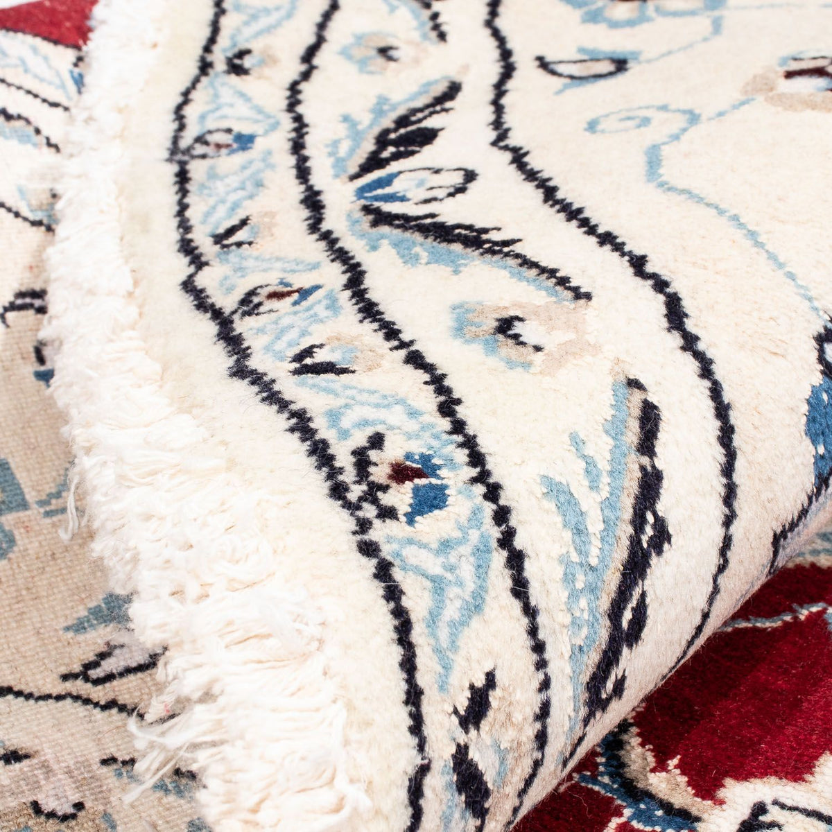 Persisk matta - Nain runt  - 245 x 245 cm - mörkröd