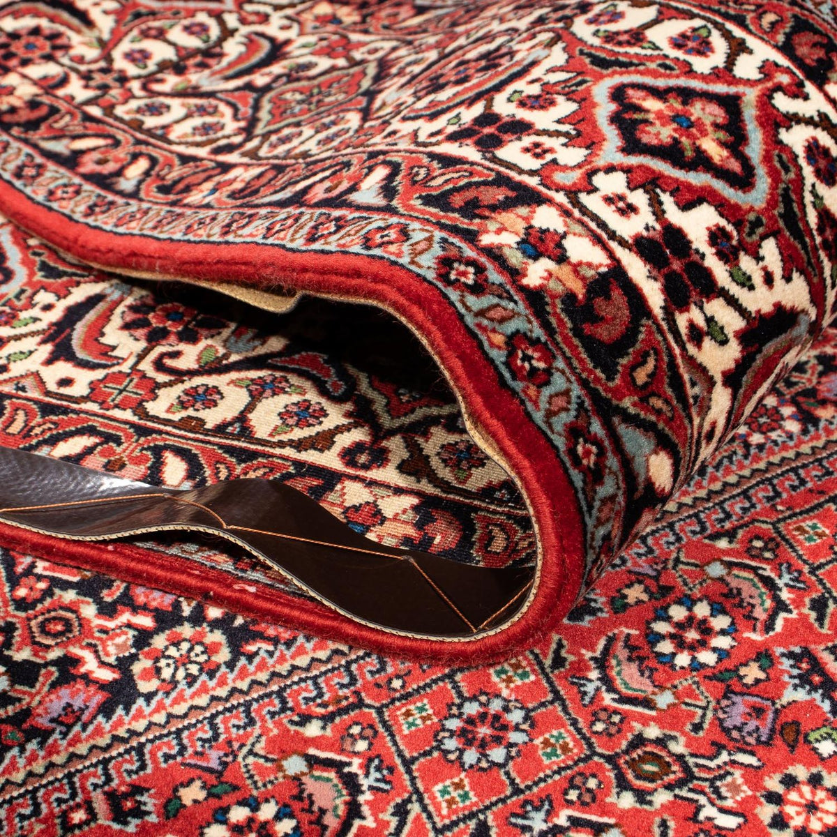 Persisk matta - Bijar - 307 x 205 cm - mörkröd