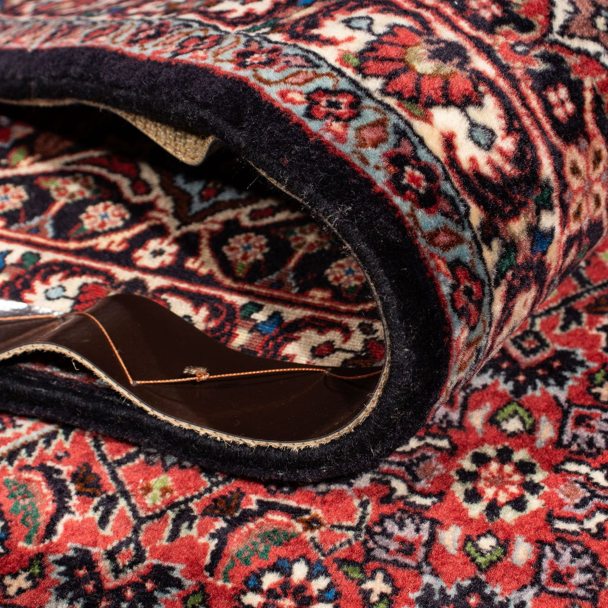 Persisk matta - Bijar - 300 x 206 cm - mörkröd