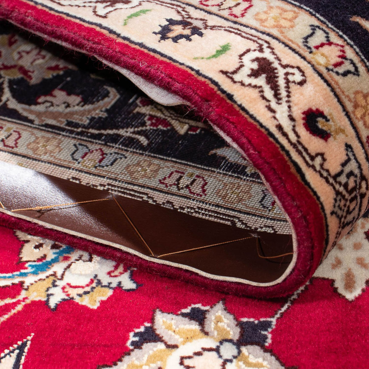 Persisk matta - Tabriz - Royal - 210 x 150 cm - röd