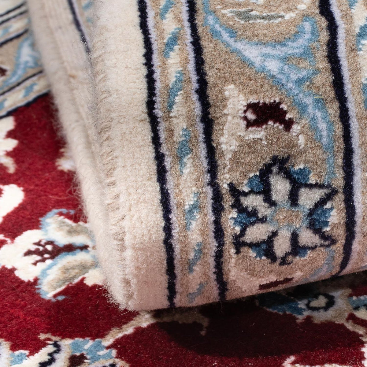 Persisk matta - Nain - 300 x 202 cm - mörkröd