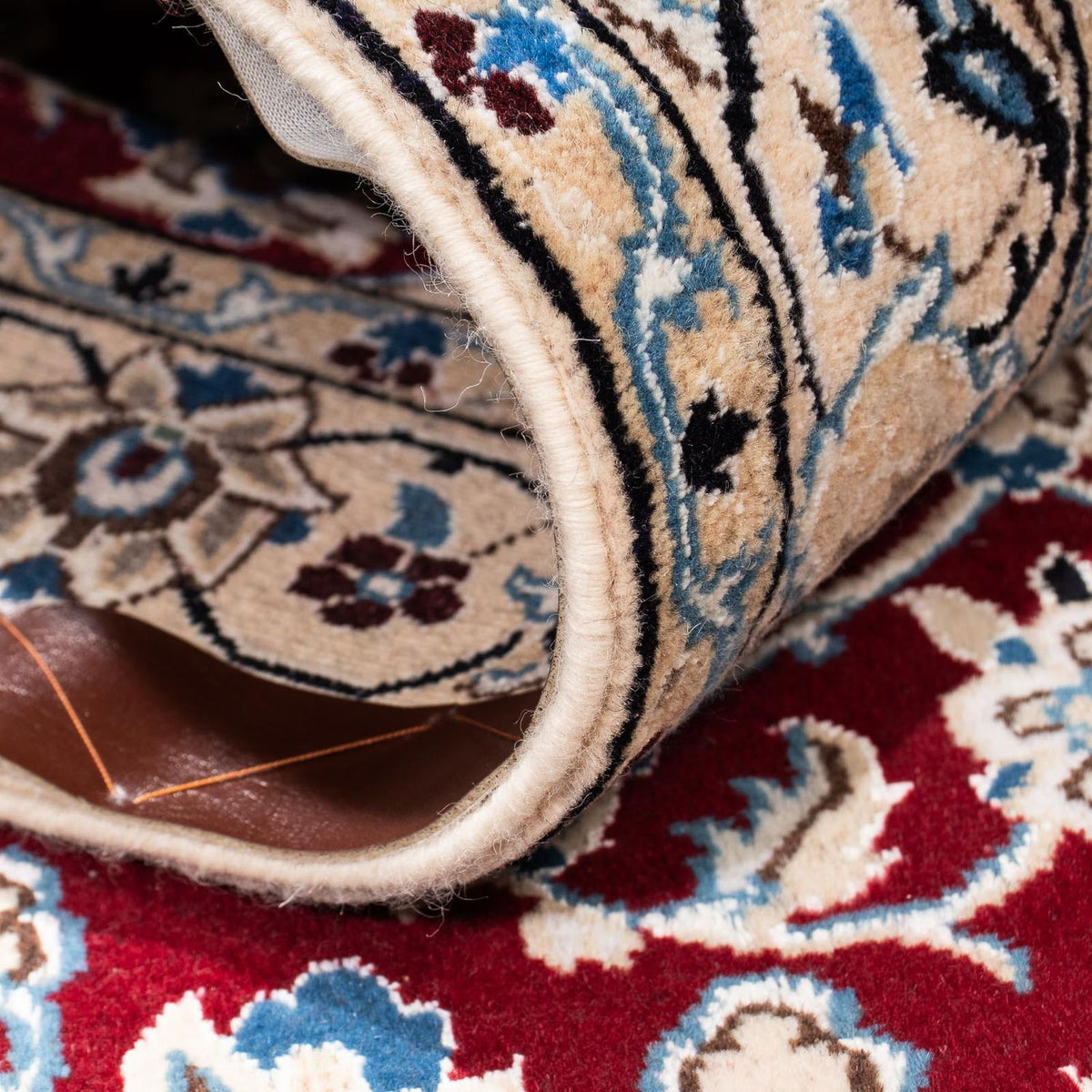 Persisk matta - Nain - Royal - 172 x 112 cm - mörkröd