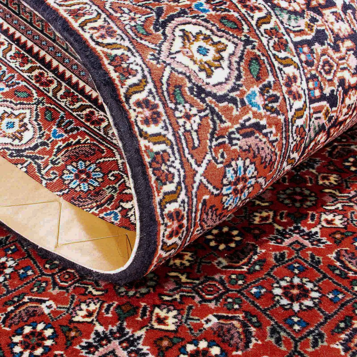 Persisk matta - Bijar - 180 x 108 cm - röd