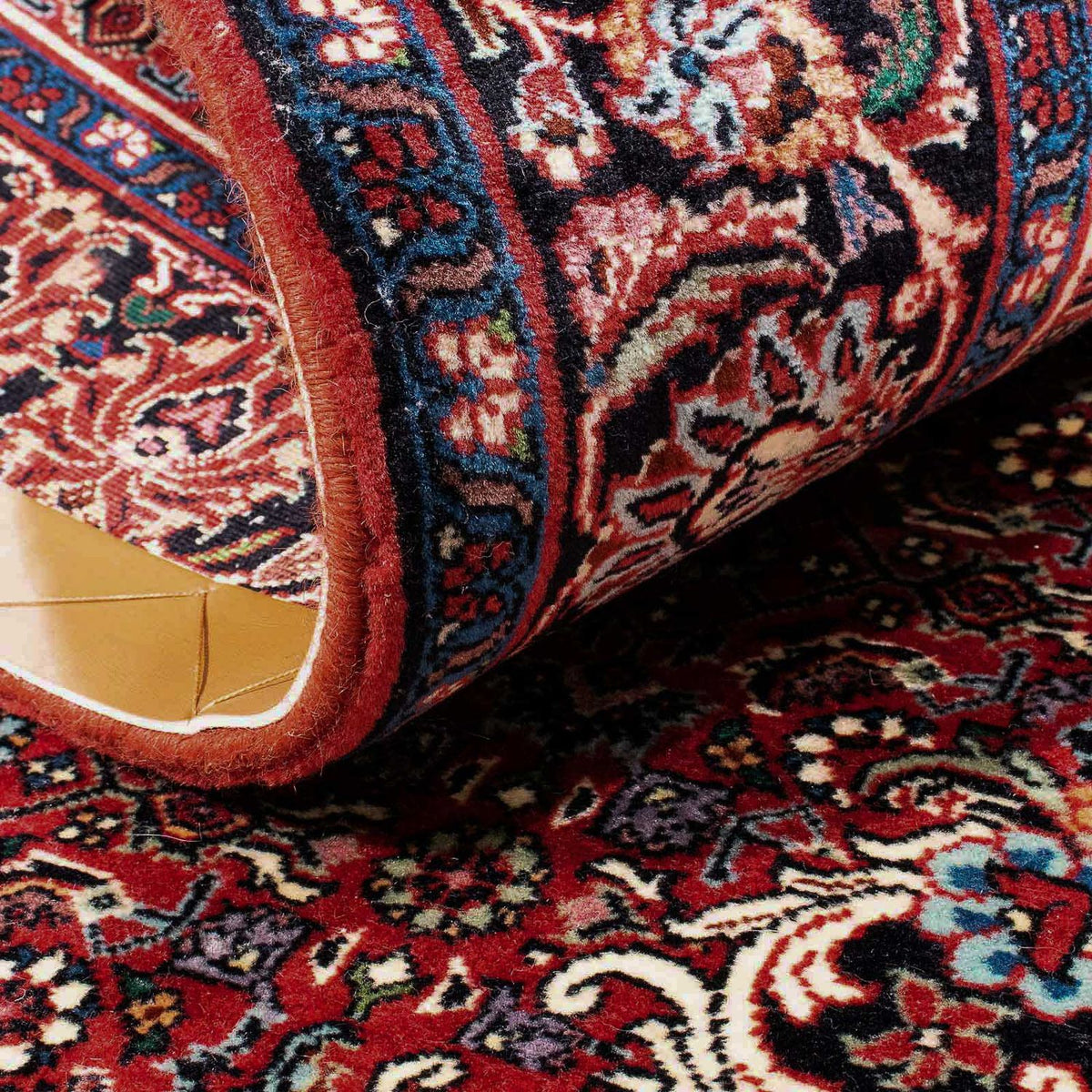 Persisk matta - Bijar - 181 x 111 cm - röd