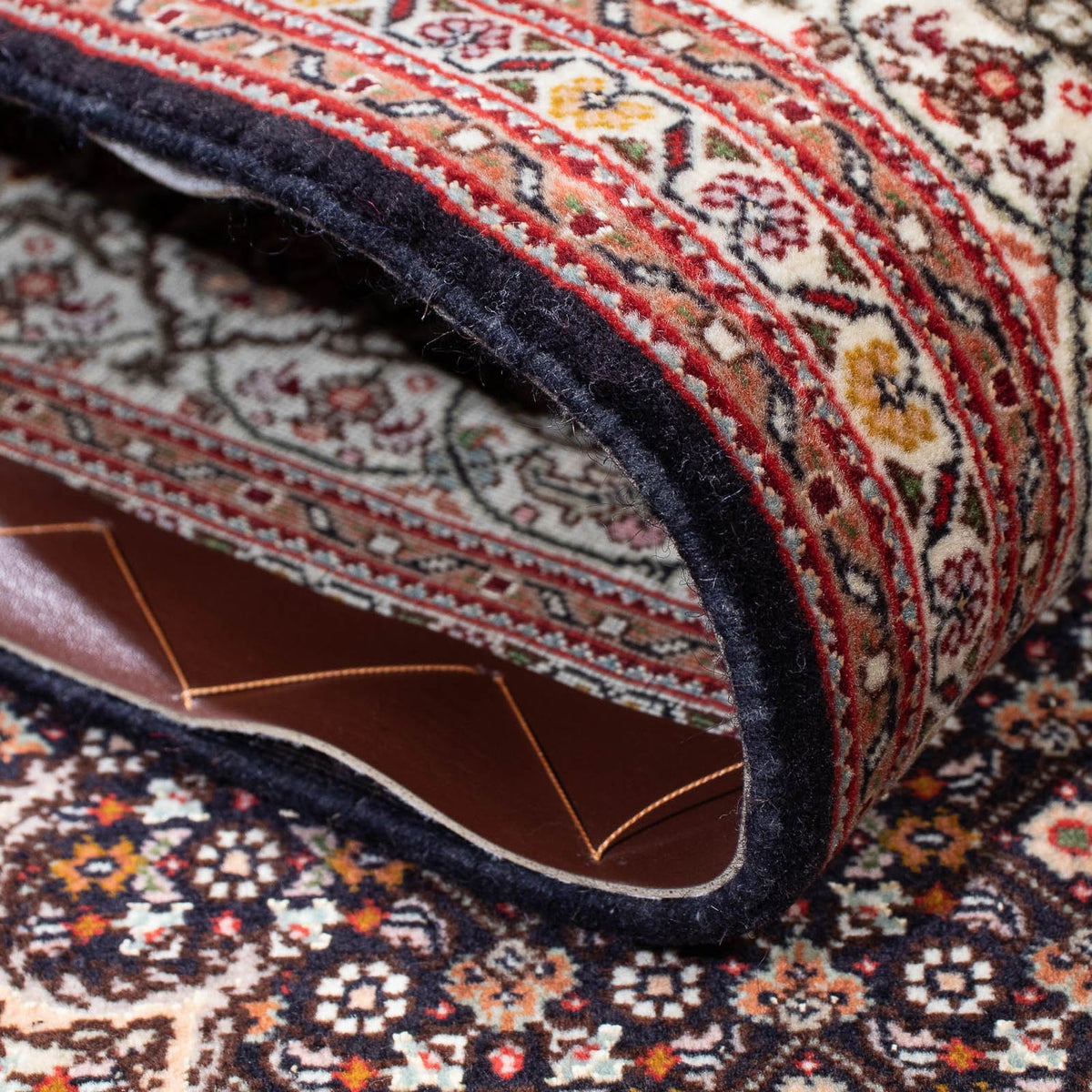 Persisk matta - Tabriz - 200 x 154 cm - mörkbrun