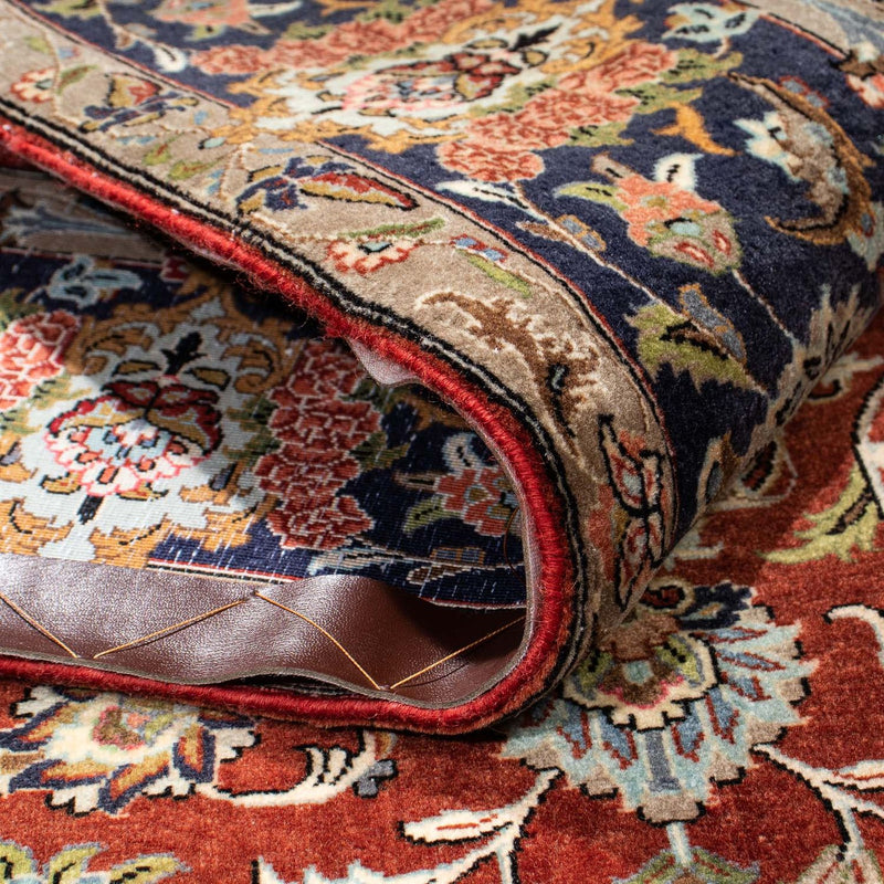 Persisk matta - Ghom - 204 x 138 cm - mörkröd