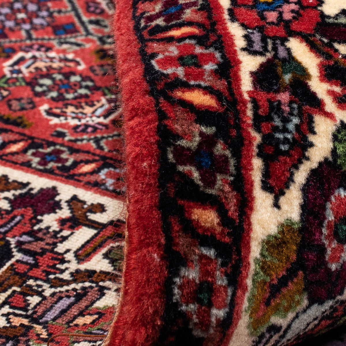 Persisk matta - Bijar - 241 x 172 cm - mörkröd