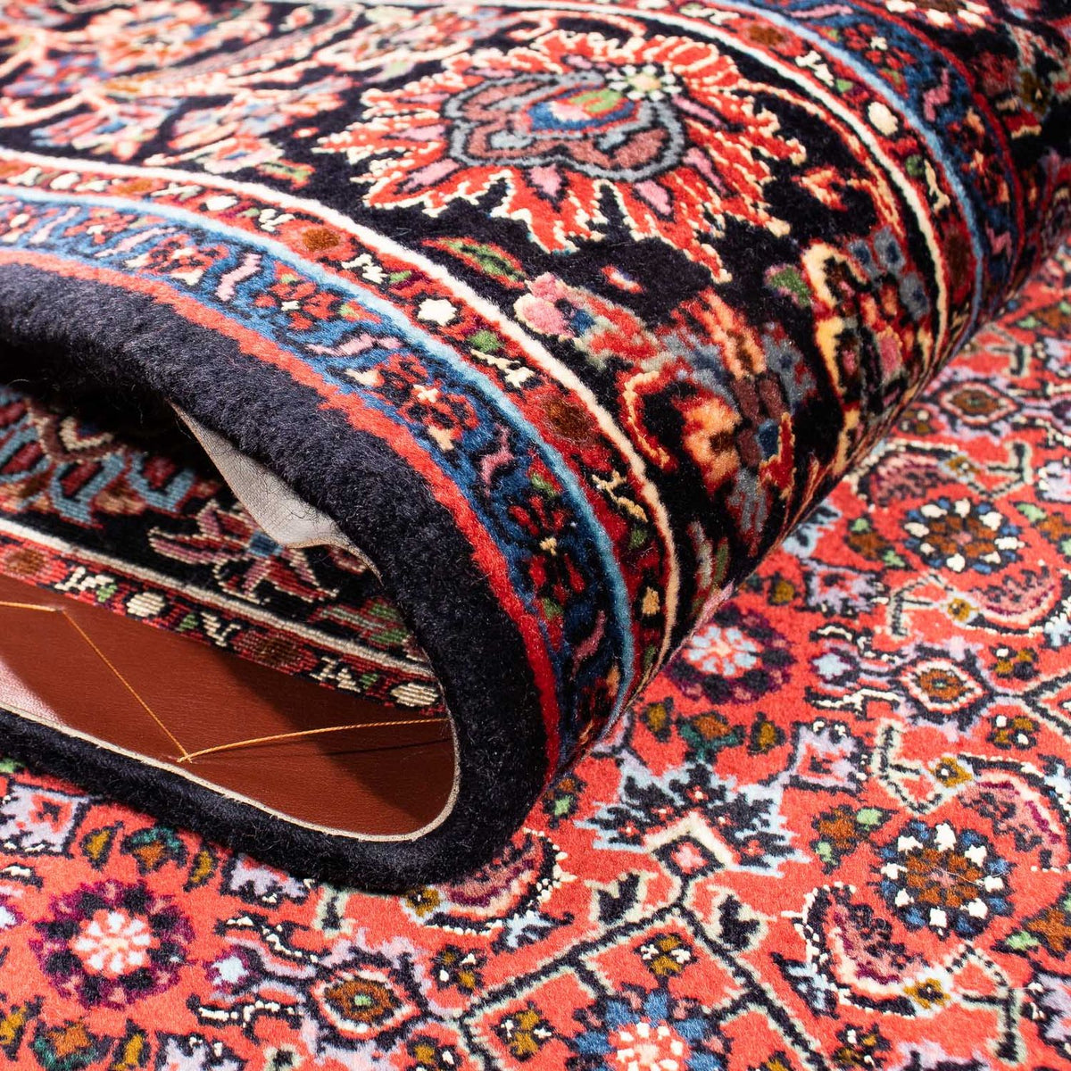 Persisk matta - Bijar - 230 x 168 cm - ljusröd