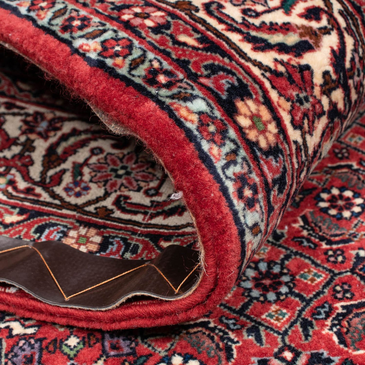 Persisk matta - Bijar - 215 x 133 cm - röd