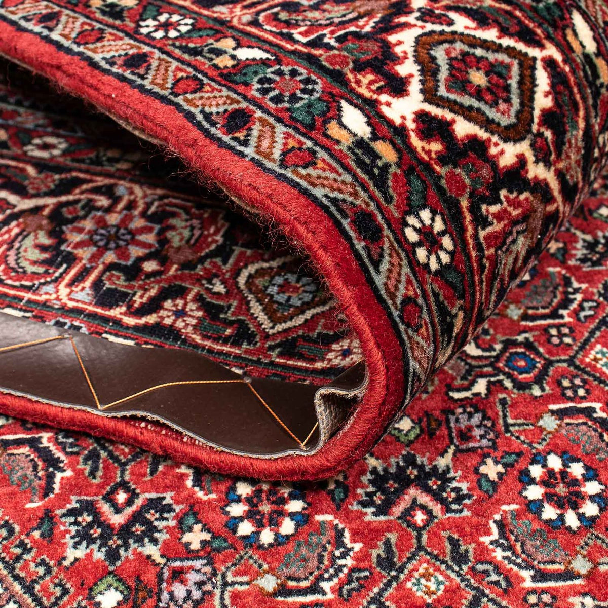 Persisk matta - Bijar - 212 x 138 cm - röd