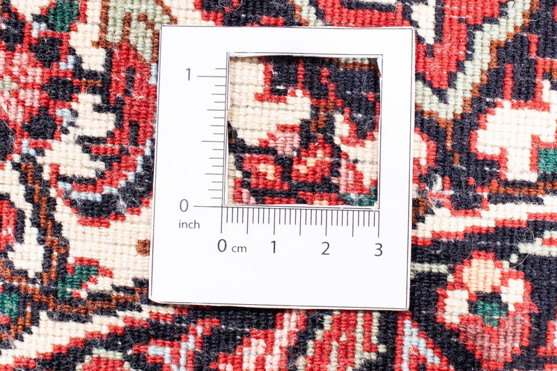 Persisk matta - Bijar runt  - 155 x 155 cm - mörkröd