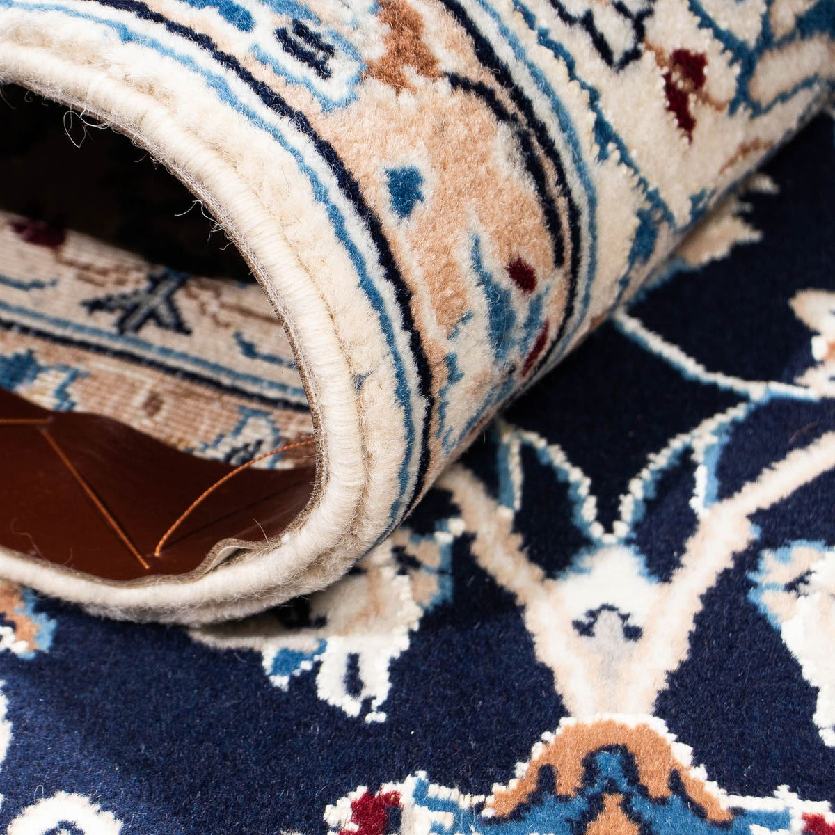 Persisk matta - Nain - Royal - 231 x 155 cm - mörkblå