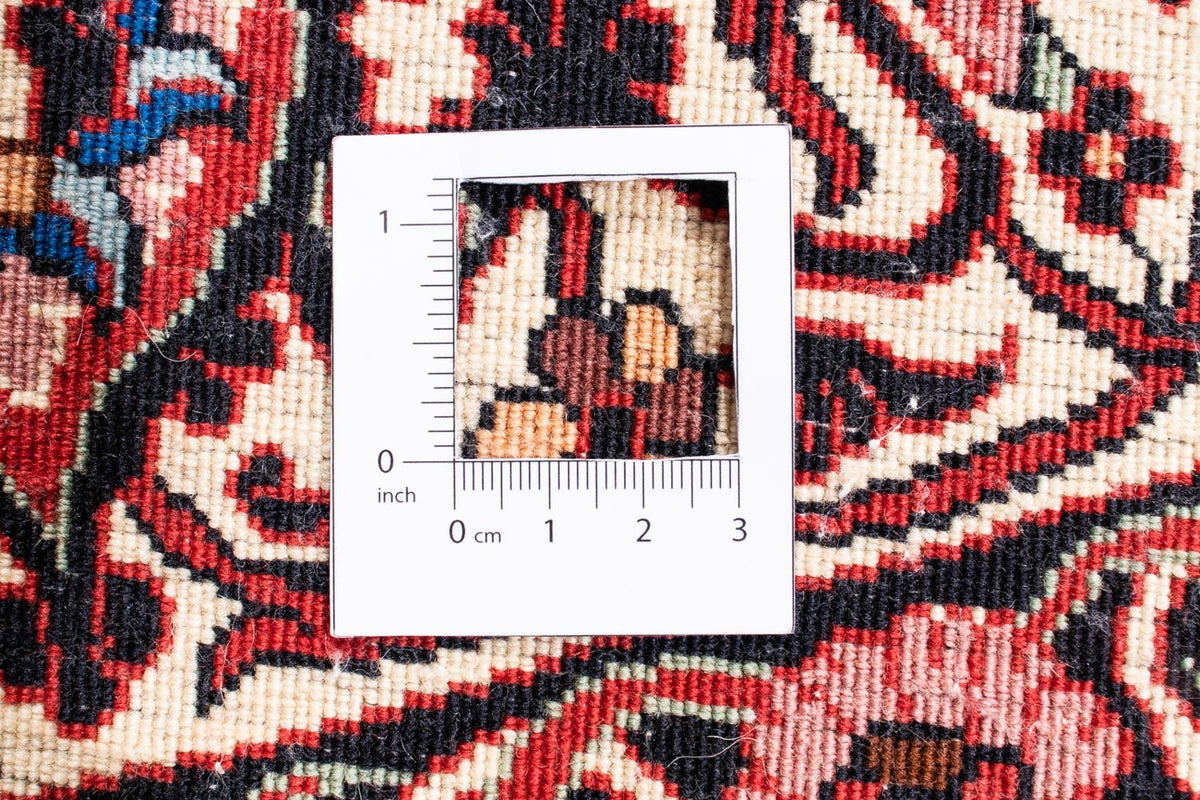 Persisk matta - Bijar runt  - 255 x 255 cm - mörkröd