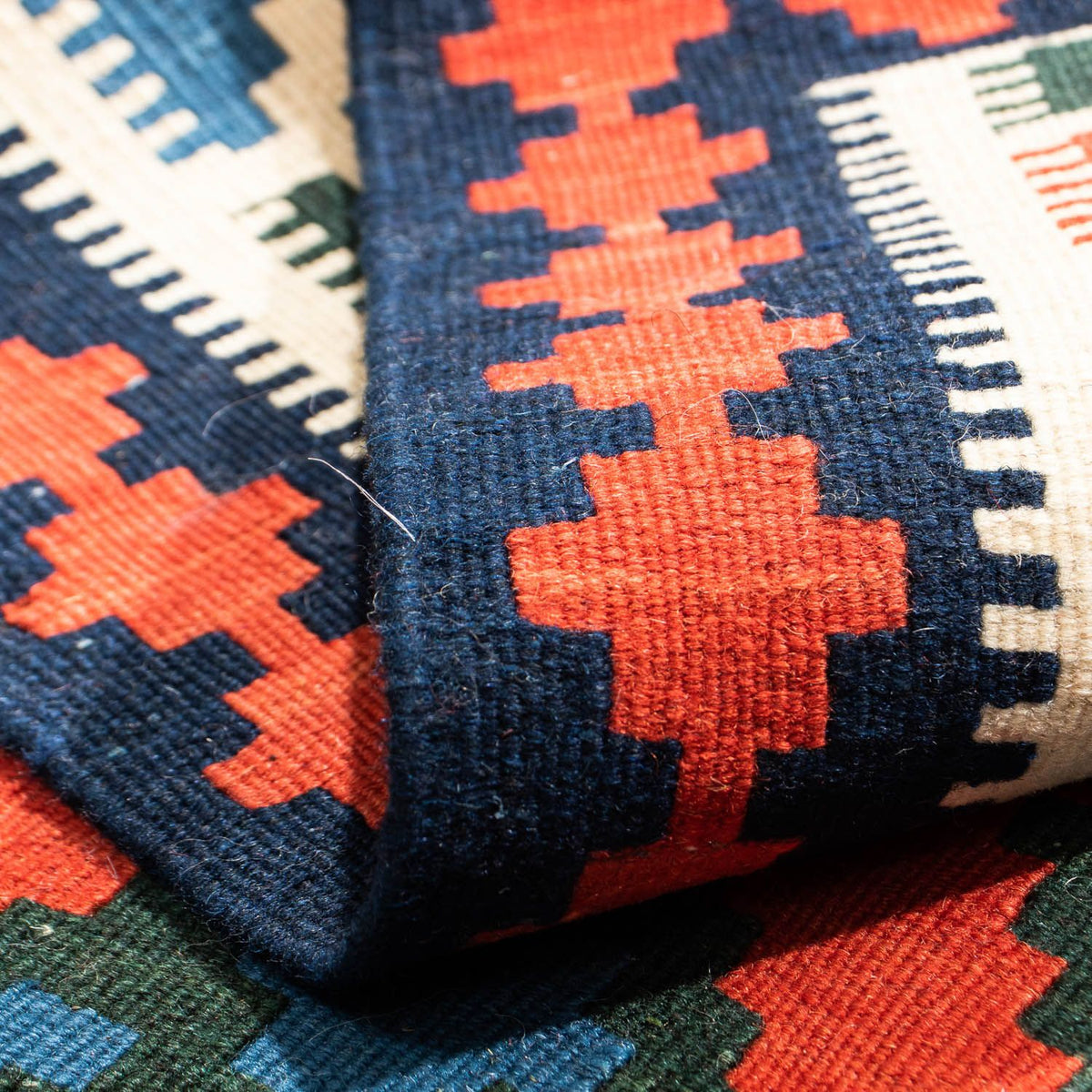 Kelim Carpet - orientalisk matta kvadrat  - 105 x 103 cm - mörkröd