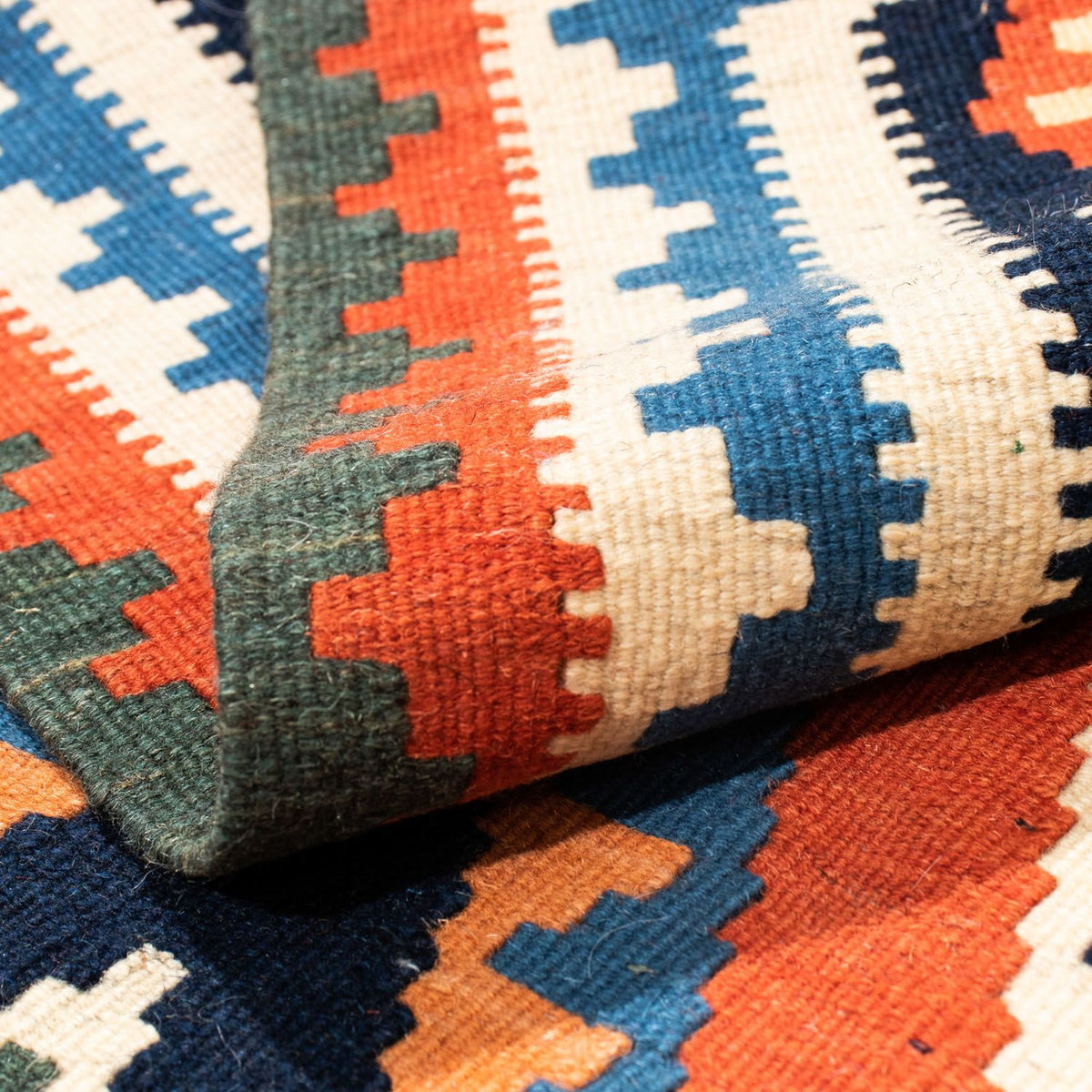 Kelim Carpet - orientalisk matta kvadrat  - 114 x 102 cm - röd