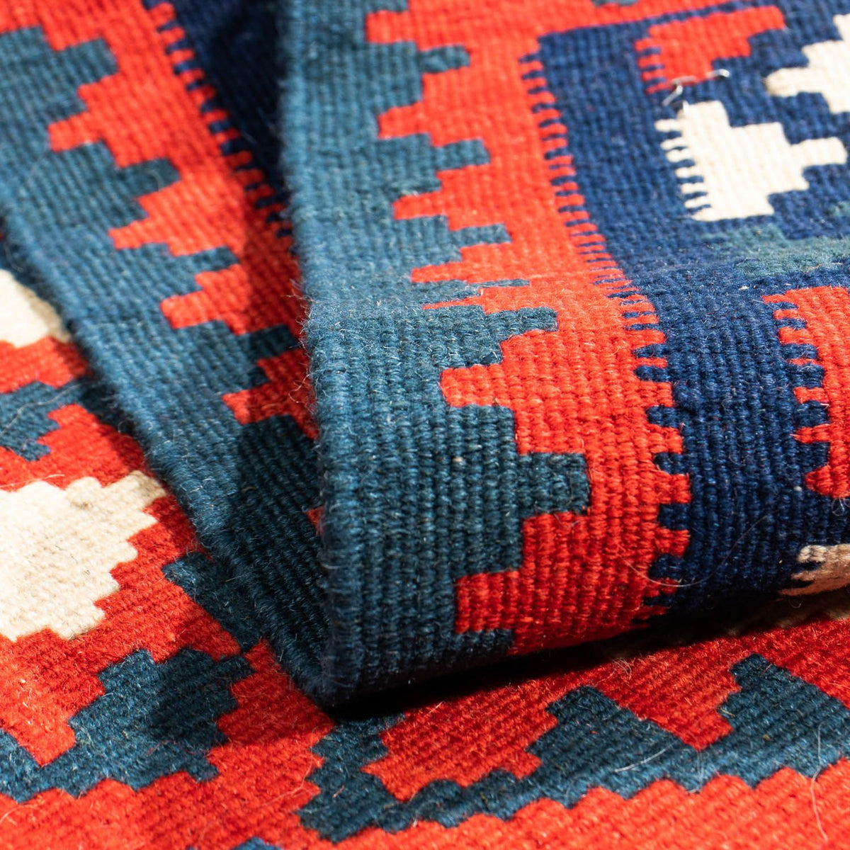 Kelim Carpet - orientalisk matta kvadrat  - 102 x 94 cm - mörkröd