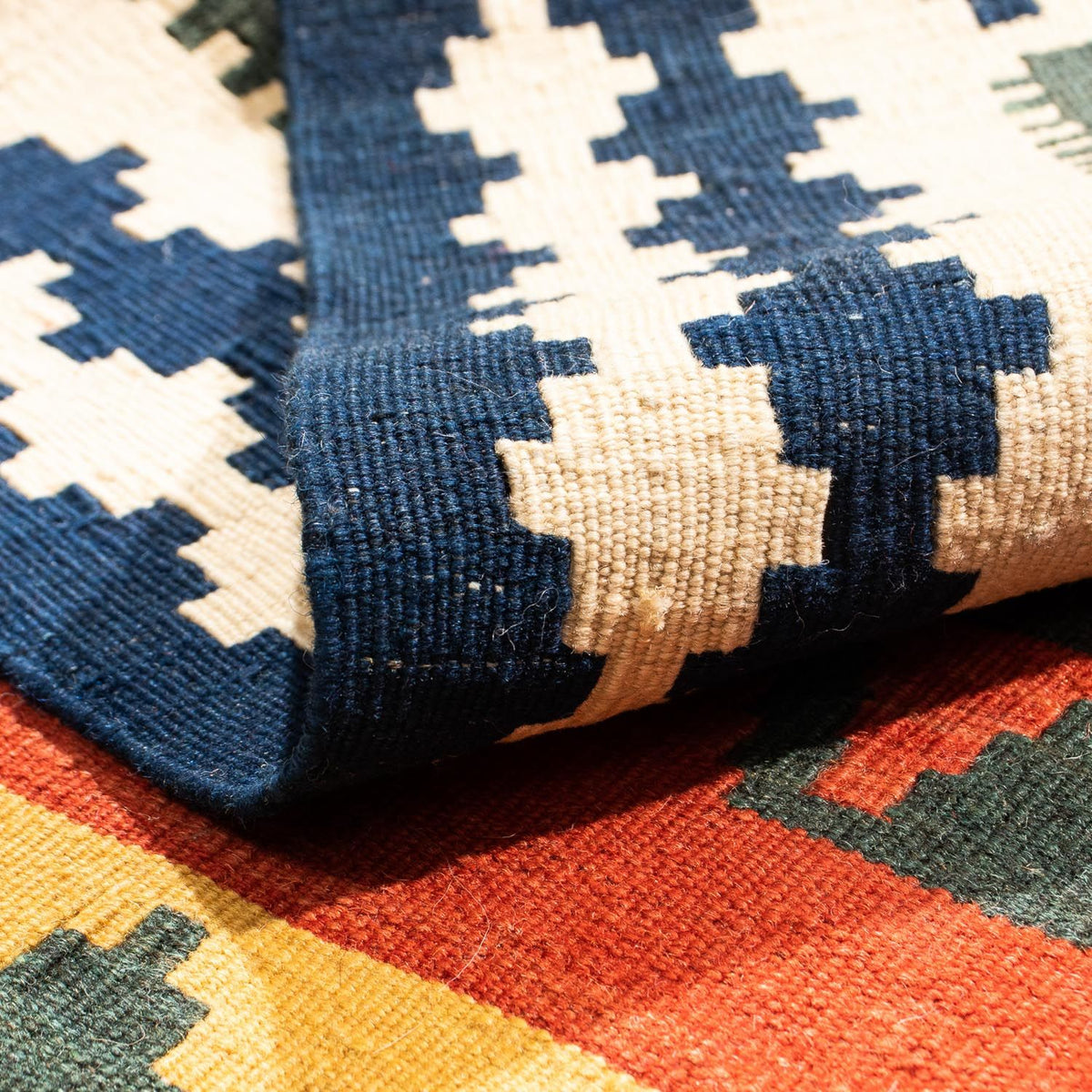 Kelim Carpet - orientalisk matta kvadrat  - 105 x 100 cm - mörkröd