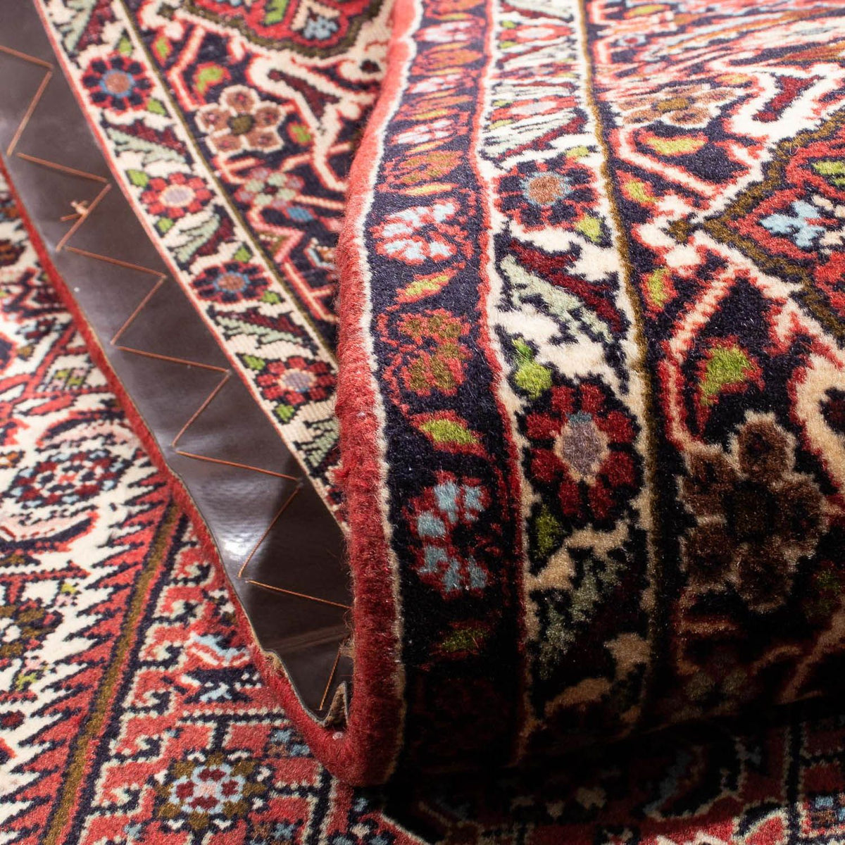 Persisk matta - Bijar - 251 x 174 cm - ljusröd