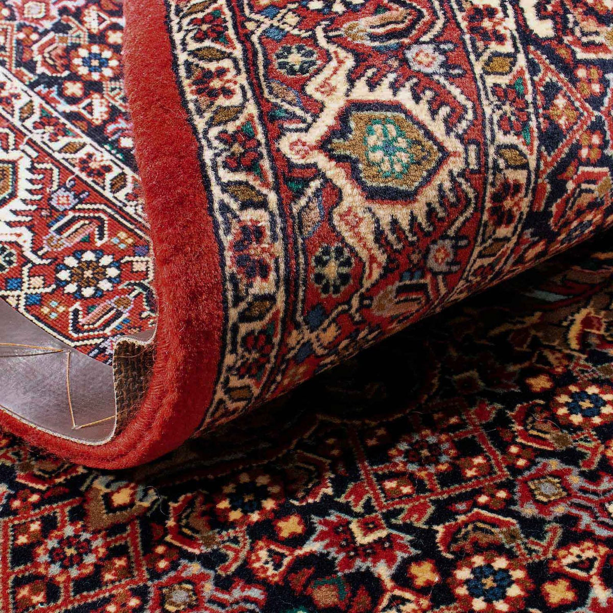 Persisk matta - Bijar - 175 x 110 cm - röd