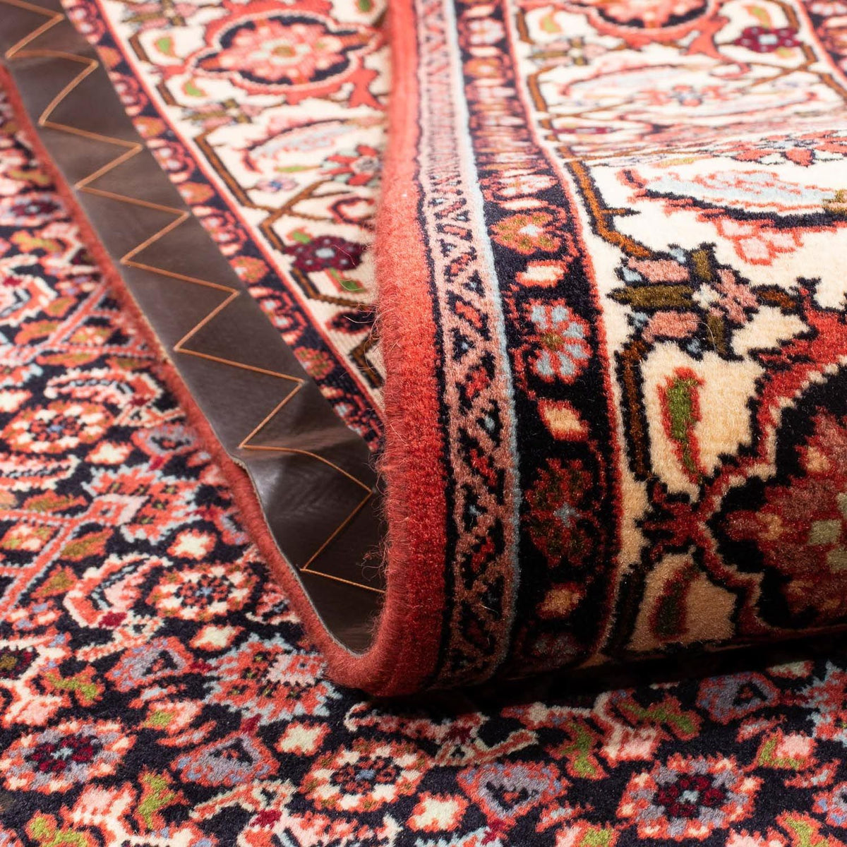 Persisk matta - Bijar - 250 x 169 cm - röd